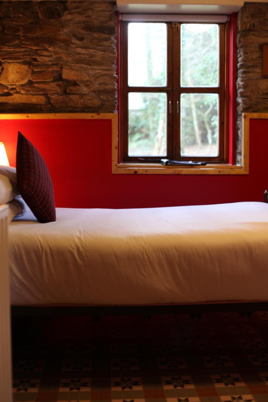 Moville Boutique Hostel & Apartments Exteriör bild