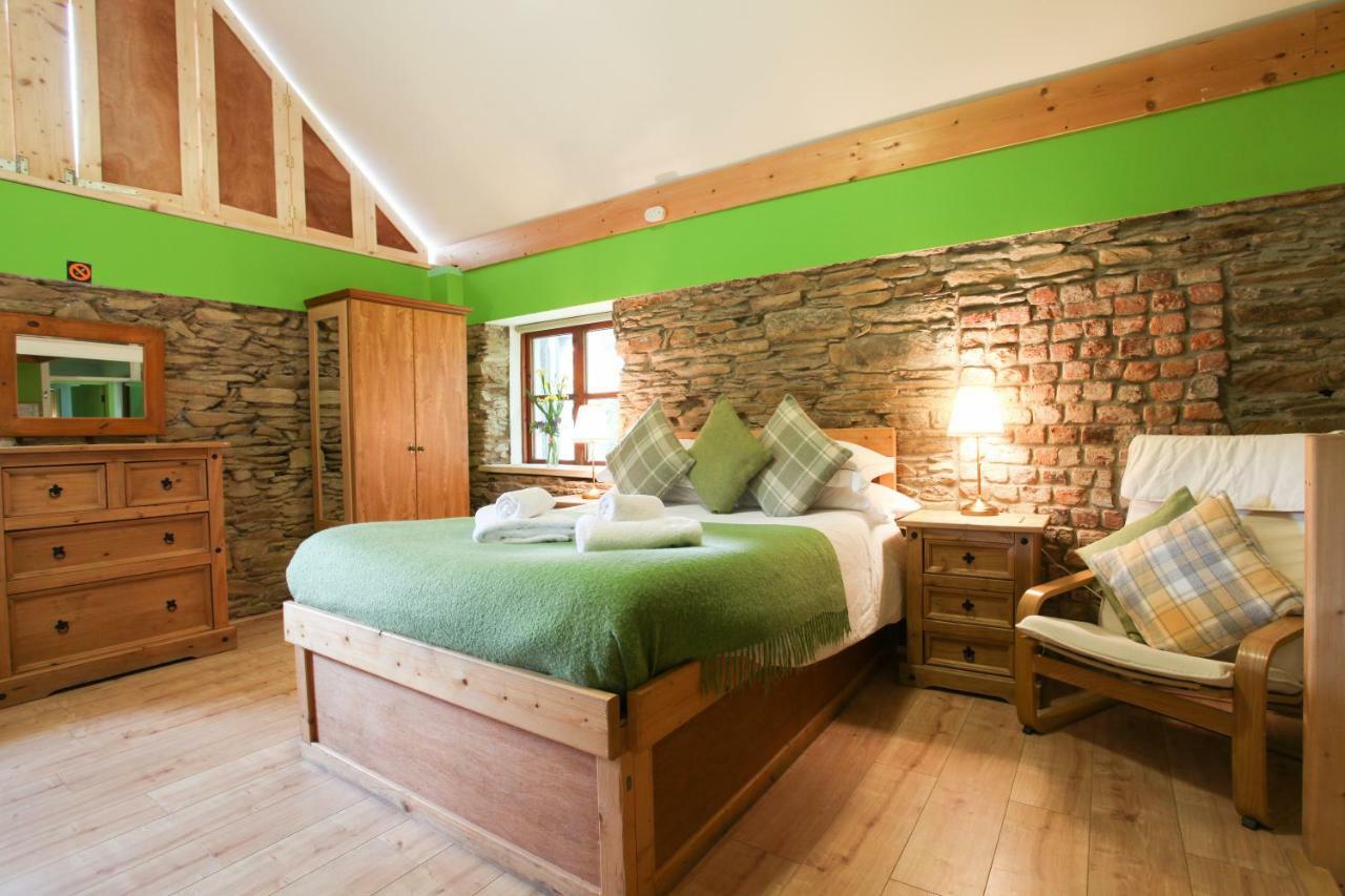 Moville Boutique Hostel & Apartments Exteriör bild