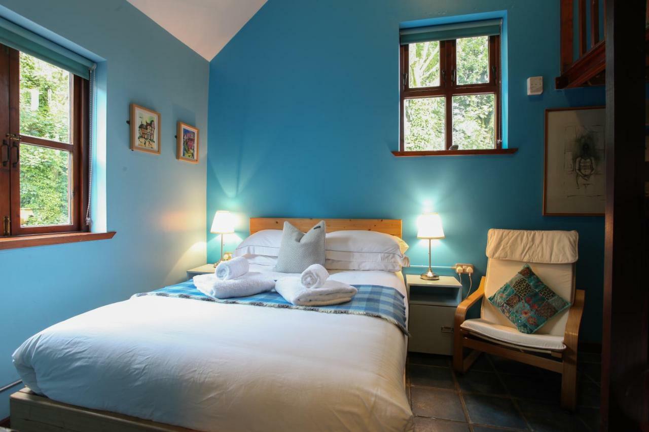 Moville Boutique Hostel & Apartments Exteriör bild